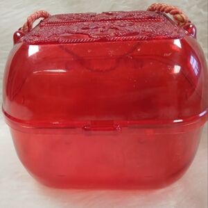 Vintage Hommer Ruby Red Yarn Purse With Embossed Kitten Decor.